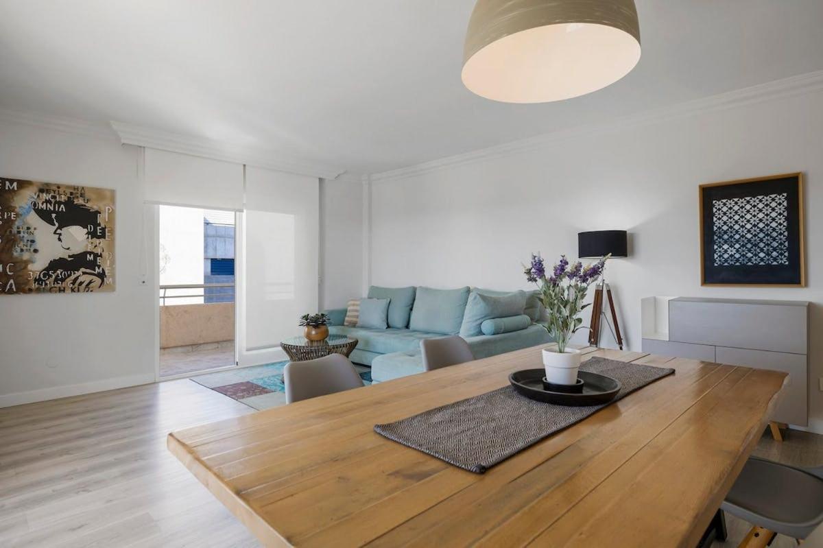 Puerto Banus Con Parking & Piscina. Appartamento Marbella